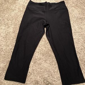 Black nike crop leggings